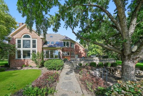 Tiny photo for 15 S Wynstone Drive, North Barrington, IL 60010 (MLS # 12448395)