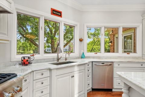 Tiny photo for 15 S Wynstone Drive, North Barrington, IL 60010 (MLS # 12448395)