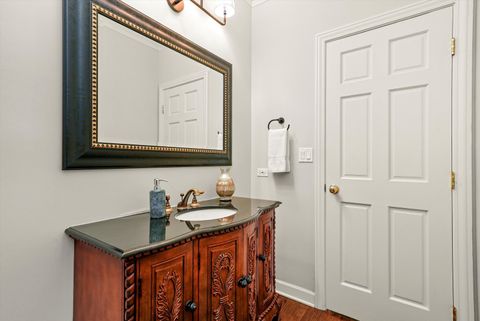 Tiny photo for 15 S Wynstone Drive, North Barrington, IL 60010 (MLS # 12448395)