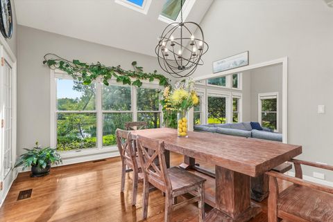 Tiny photo for 15 S Wynstone Drive, North Barrington, IL 60010 (MLS # 12448395)