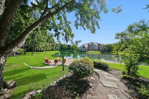 Tiny photo for 15 S Wynstone Drive, North Barrington, IL 60010 (MLS # 12448395)