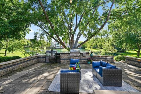 Tiny photo for 15 S Wynstone Drive, North Barrington, IL 60010 (MLS # 12448395)