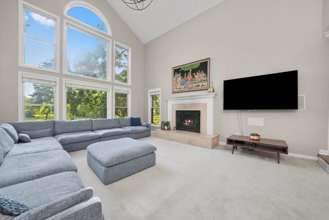 Tiny photo for 15 S Wynstone Drive, North Barrington, IL 60010 (MLS # 12448395)