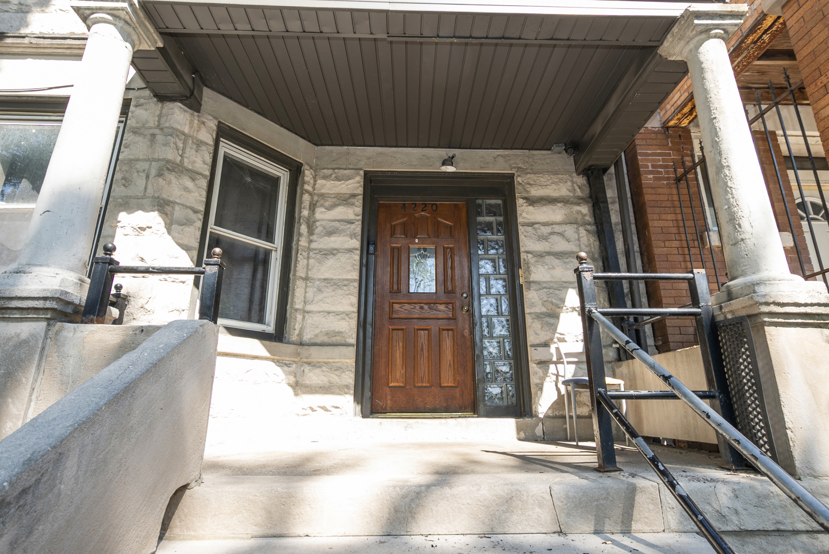 4220 W Monroe Street