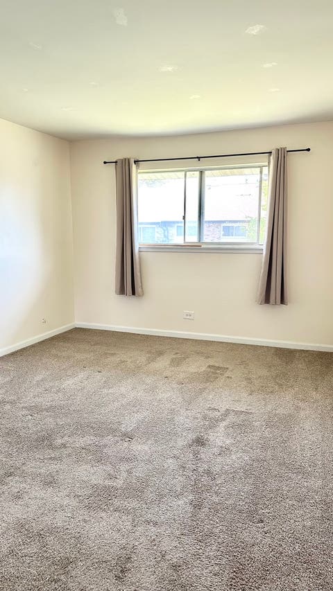 Tiny photo for 6A Kingery Quarter Road #203, Willowbrook, IL 60527 (MLS # 12670123)