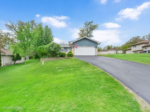 Photo of 0N170 Sarana Avenue, West Chicago, IL 60185 (MLS # 12632057)