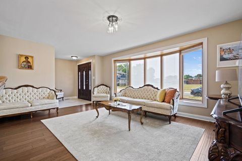 Tiny photo for 8821 Congress Park Avenue, Brookfield, IL 60513 (MLS # 12600337)