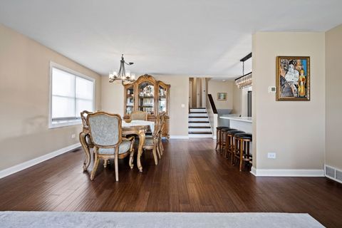 Tiny photo for 8821 Congress Park Avenue, Brookfield, IL 60513 (MLS # 12600337)