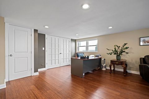 Tiny photo for 8821 Congress Park Avenue, Brookfield, IL 60513 (MLS # 12600337)