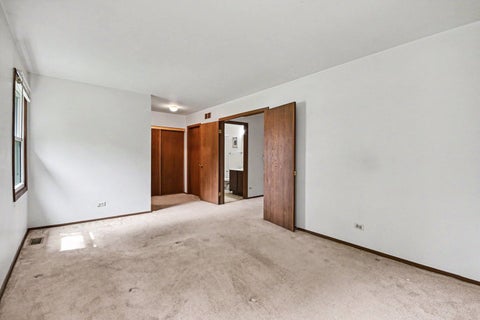 Tiny photo for 880 Colony Lake Drive, Schaumburg, IL 60194 (MLS # 12643778)
