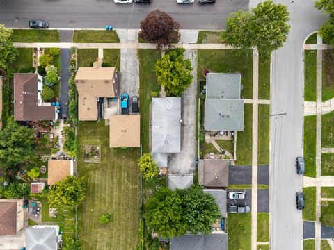 Tiny photo for 14839 Lawndale Avenue, Midlothian, IL 60445 (MLS # 12430914)