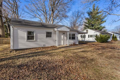 Tiny photo for 1902 Meadow Drive, Champaign, IL 61821 (MLS # 12552614)