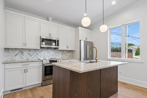 Tiny photo for 3820 N Damen Avenue #CH, Chicago, IL 60618 (MLS # 12639821)