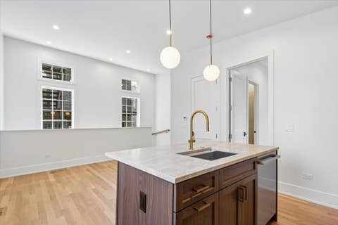 Tiny photo for 3820 N Damen Avenue #CH, Chicago, IL 60618 (MLS # 12639821)