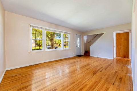 Tiny photo for 6439 W 81ST Place, Burbank, IL 60459 (MLS # 12776147)