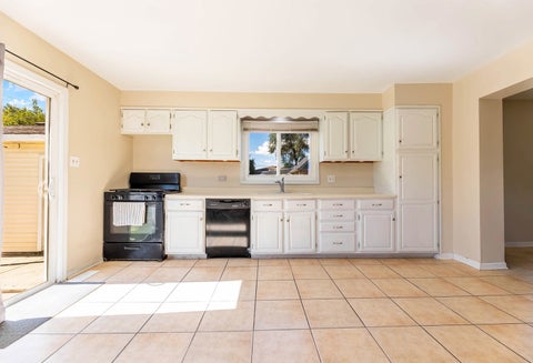 Tiny photo for 6439 W 81ST Place, Burbank, IL 60459 (MLS # 12776147)