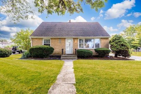 Photo of 6439 W 81ST Place, Burbank, IL 60459 (MLS # 12776147)