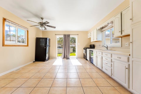 Tiny photo for 6439 W 81ST Place, Burbank, IL 60459 (MLS # 12776147)