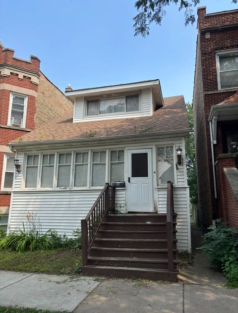 3911 N Saint Louis Avenue Chicago IL 60618