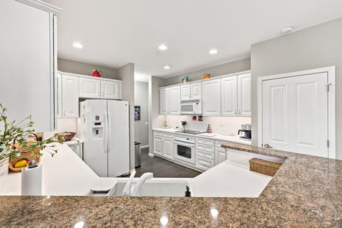 Tiny photo for 13106 EAKIN CREEK Court, Huntley, IL 60142 (MLS # 12721115)