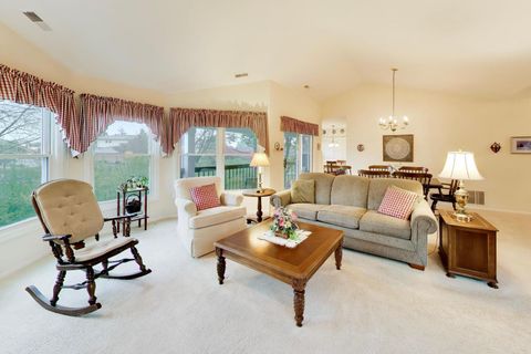 Tiny photo for 2529 Live Oak Lane, Buffalo Grove, IL 60089 (MLS # 12630562)