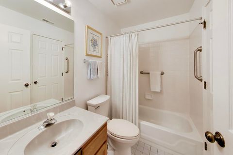 Tiny photo for 2529 Live Oak Lane, Buffalo Grove, IL 60089 (MLS # 12630562)