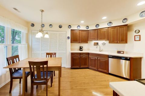 Tiny photo for 2529 Live Oak Lane, Buffalo Grove, IL 60089 (MLS # 12630562)