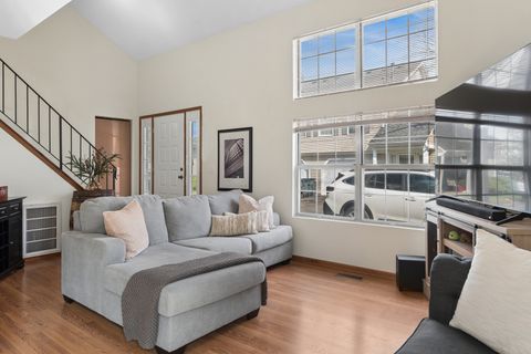 Tiny photo for 513 East Avenue #513, Streamwood, IL 60107 (MLS # 12599399)