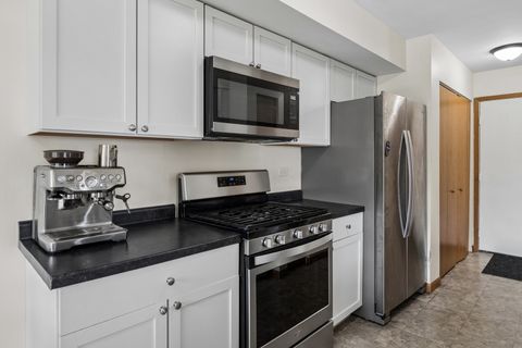 Tiny photo for 513 East Avenue #513, Streamwood, IL 60107 (MLS # 12599399)