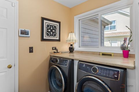 Tiny photo for 360 Ambria Drive, Mundelein, IL 60060 (MLS # 12462153)