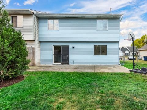 Tiny photo for 1366 INVERNESS Drive #0, Elgin, IL 60120 (MLS # 12490854)