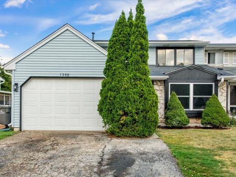 Photo of 1366 INVERNESS Drive #0, Elgin, IL 60120 (MLS # 12490854)