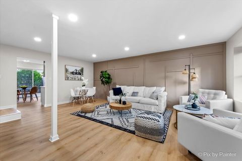 Tiny photo for 1366 INVERNESS Drive #0, Elgin, IL 60120 (MLS # 12490854)