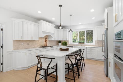 Tiny photo for 899 Edgewood Drive, Sugar Grove, IL 60554 (MLS # 12635717)