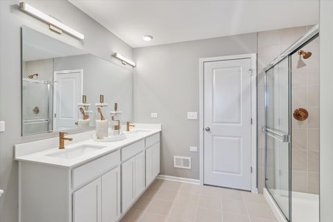Tiny photo for 140 Piper Glen Avenue, Oswego, IL 60543 (MLS # 12679961)