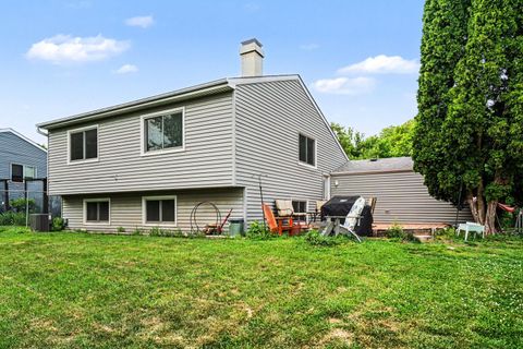 Tiny photo for 1132 Wishing Well Lane, Naperville, IL 60564 (MLS # 12666592)