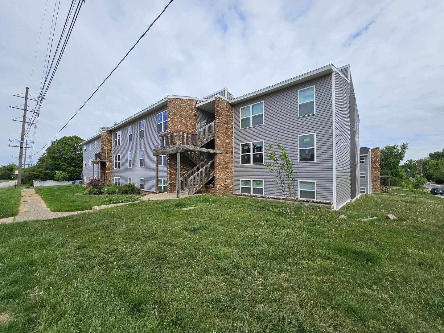 1601 N Willow Road