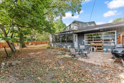 Tiny photo for 1302 W Clark Street, Champaign, IL 61821 (MLS # 12474363)