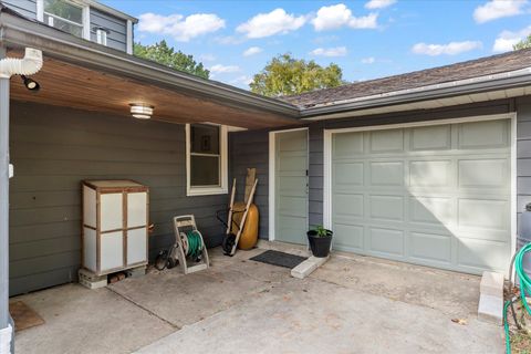 Tiny photo for 1302 W Clark Street, Champaign, IL 61821 (MLS # 12474363)