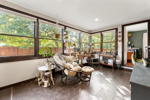 Tiny photo for 1302 W Clark Street, Champaign, IL 61821 (MLS # 12474363)