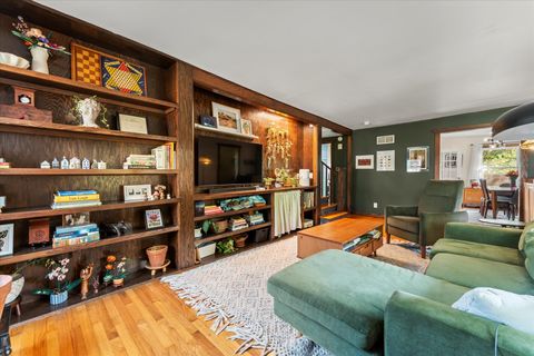 Tiny photo for 1302 W Clark Street, Champaign, IL 61821 (MLS # 12474363)