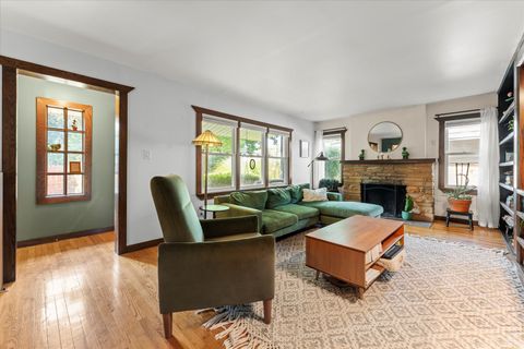 Tiny photo for 1302 W Clark Street, Champaign, IL 61821 (MLS # 12474363)