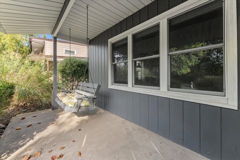Tiny photo for 1302 W Clark Street, Champaign, IL 61821 (MLS # 12474363)