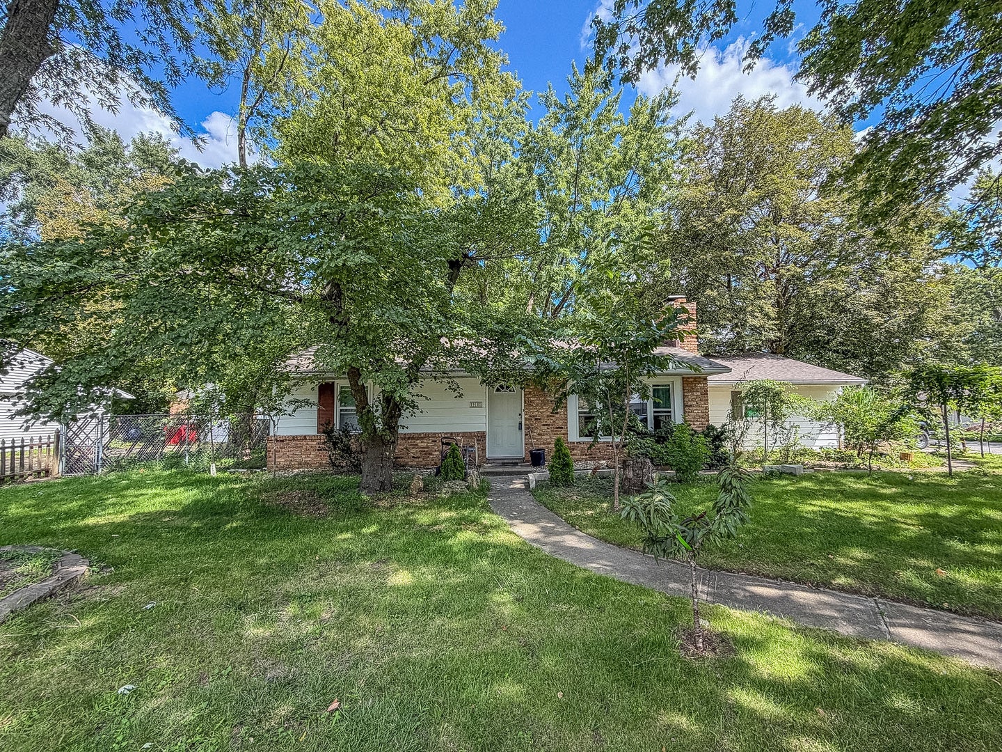 910 Maplepark Drive