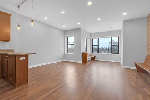 Tiny photo for 1154 N Kedzie Avenue #402, Chicago, IL 60651 (MLS # 12564244)