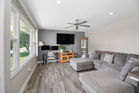 Tiny photo for 7416 S Octavia Avenue, Bridgeview, IL 60455 (MLS # 12785334)