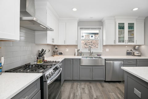 Tiny photo for 7416 S Octavia Avenue, Bridgeview, IL 60455 (MLS # 12785334)