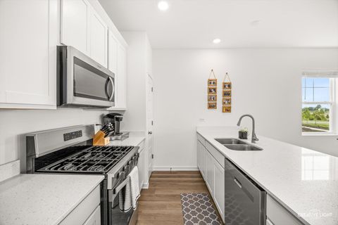 Tiny photo for 2261 Riesling Road, Oswego, IL 60543 (MLS # 12685595)