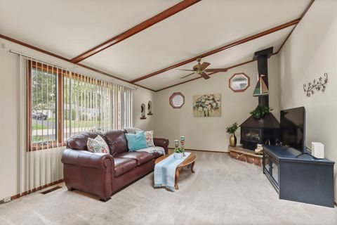 Tiny photo for 33113 N Cove Road, Grayslake, IL 60030 (MLS # 12479334)