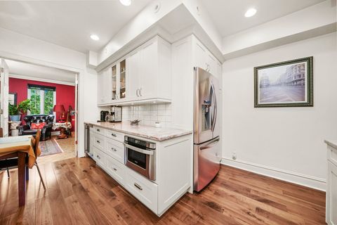 Tiny photo for 500 W BARRY Avenue #2E, Chicago, IL 60657 (MLS # 12515167)
